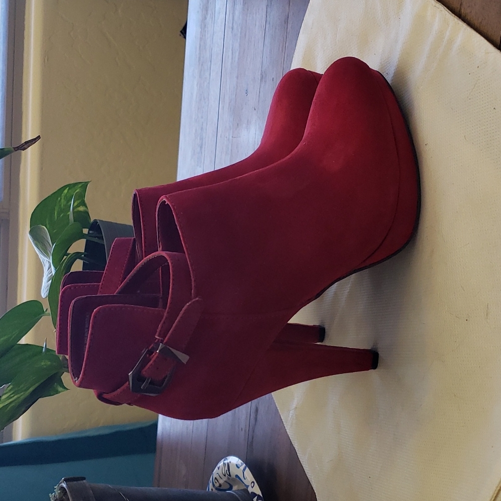 Red platform bootie with ankle strap